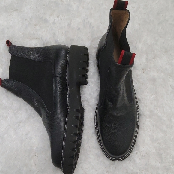 Jon Josef Shoes - Leather Chelsea Boots